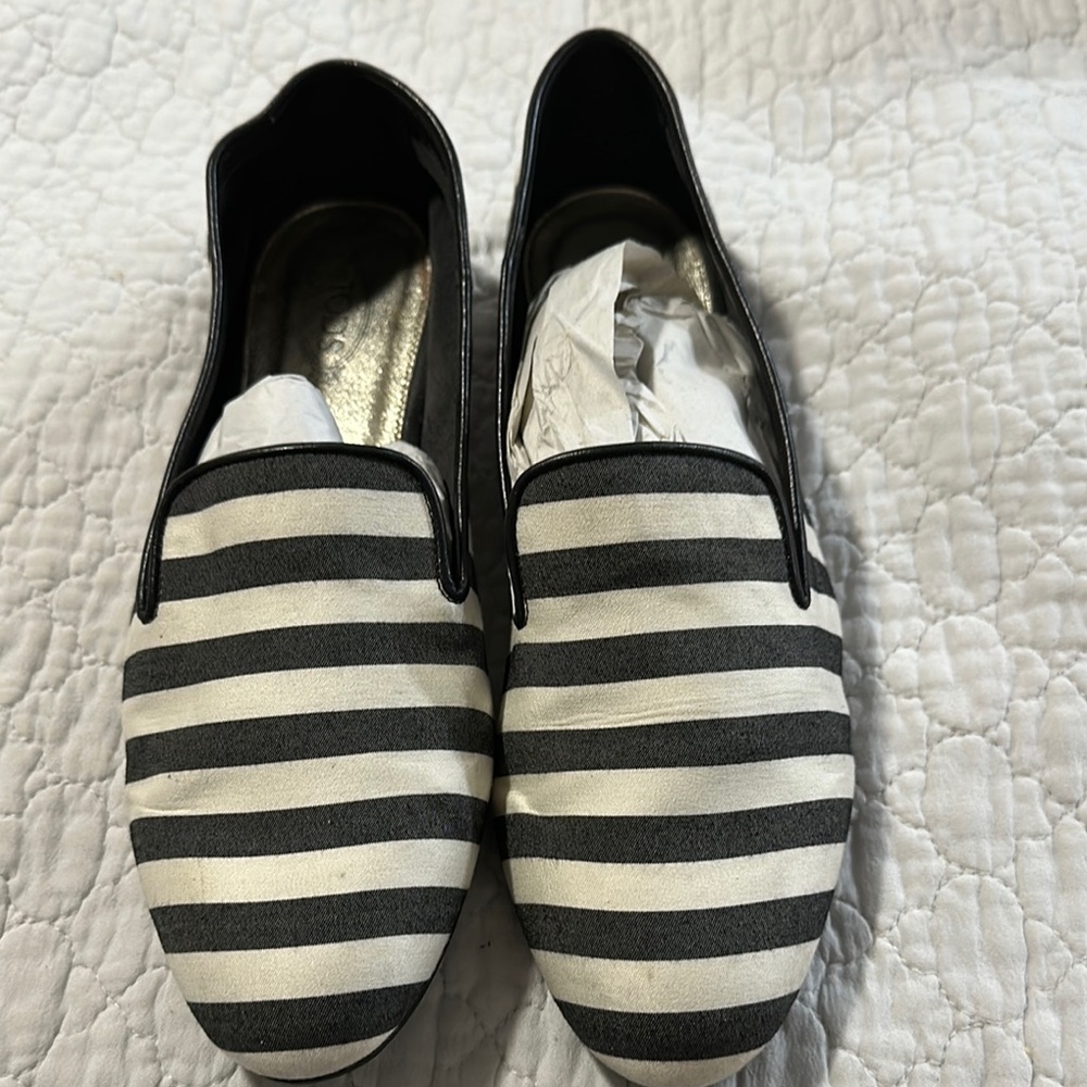 Tod’s Black and White Striped Ballet flats NEW!
